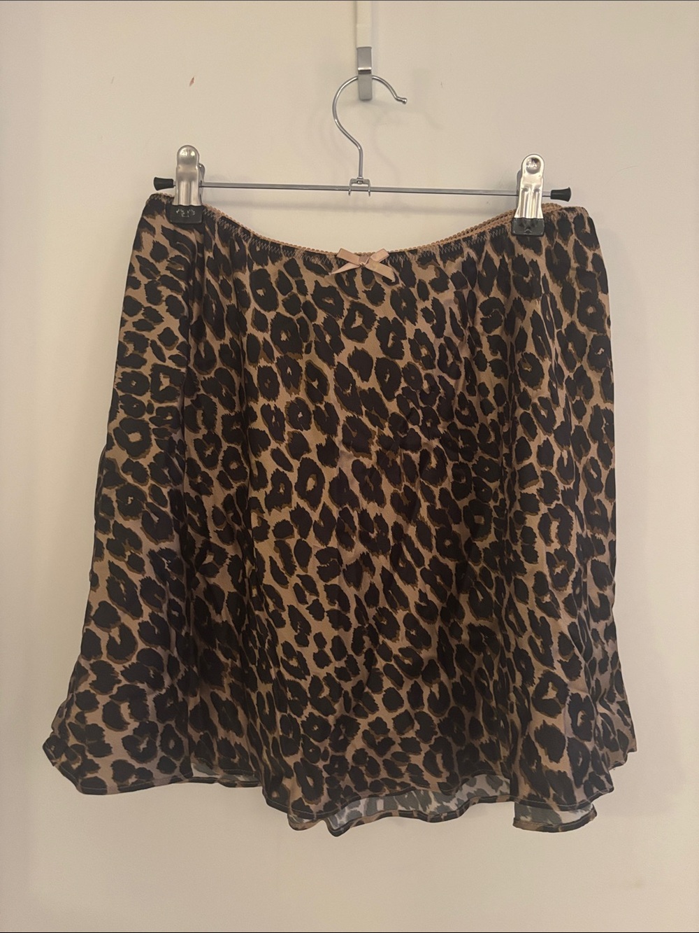 Reformation Edda 100% Silk Leopard Mini Skirt M Bow A-line Pull On Animal Print - Picture 5 of 10